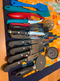 15pce Kitchen knife and gadget grab bag. Great condition!