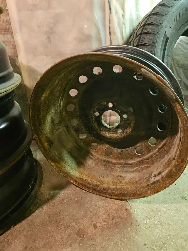 RT42855 Steel Rims in Tires & Rims in Truro - Image 3