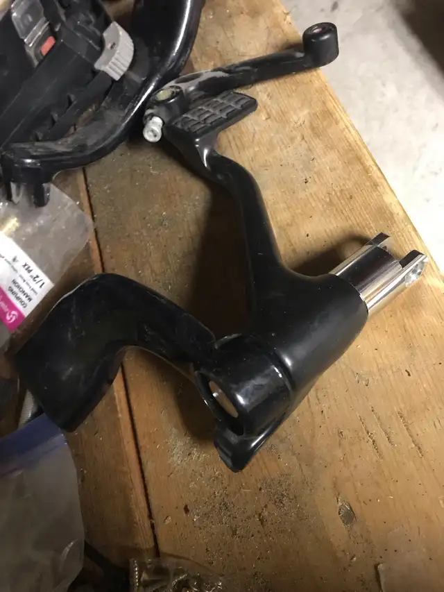 2004-2021 HD Sportster XL883 XL1200 Mid Footrests Controls in Motorcycle Parts & Accessories in Winnipeg - Image 7