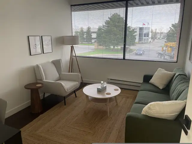 Therapy Coworking Space in Commercial & Office Space for Rent in Oakville / Halton Region - Image 7