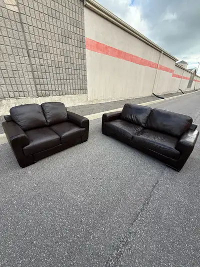 •Good condition •No rips or tears •The 3 seater has sagging in the middle between the 2 cushions fro...