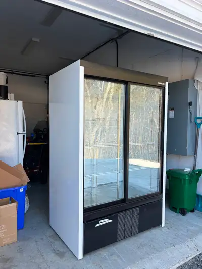 GOOD CONDITION, compressor working. Needs evaporator coil. Located near Gravenhurst. Must pick up. T...