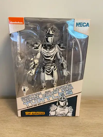 New in box and never opened. Pick up in Mississauga, ON or willing to ship. Please check out my othe...