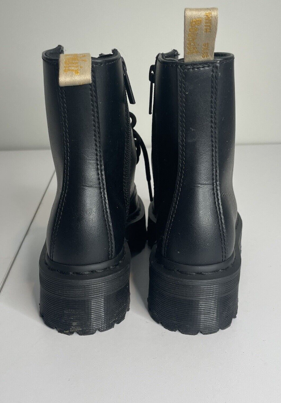 DR MARTEN JADON VEGAN PLATFORM Doc Martens 1460 ⎮ Mens 9 US in Men's Shoes in City of Toronto - Image 3
