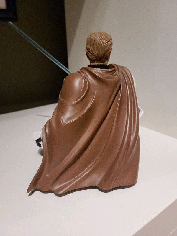 Star Wars Obi Wan Kenobi Gentle Giant Bust Trooper Clone Wars in Arts & Collectibles in Calgary - Image 3