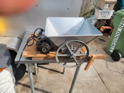 Grape / fruit crusher, with  electric motor , View more