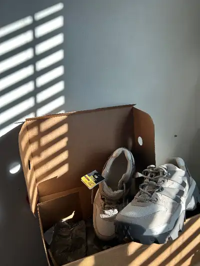 BRAND NEW - CAT* Reactor lace up  Unisex, View more