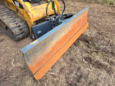 John Deere 6 way 96" Dozer Blade for a skid steere. Very heavy duty unit. Less than 5 years old, ver...