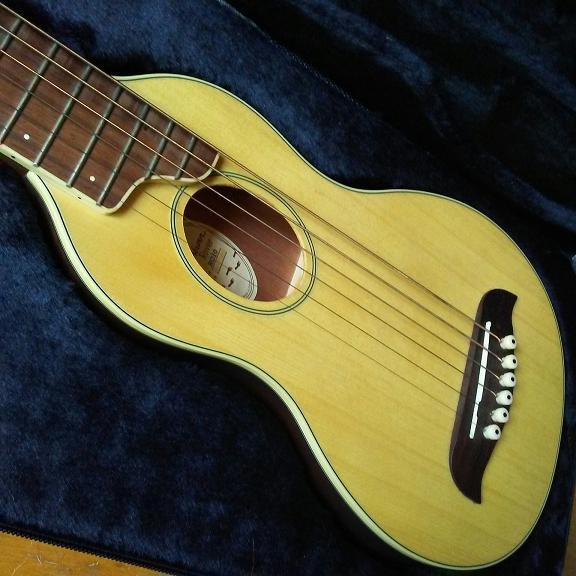 "WASHBURN" ROVER RO10 ACOUSTIC TRAVEL GUITAR with HARD CASE in Guitars in Cornwall - Image 2