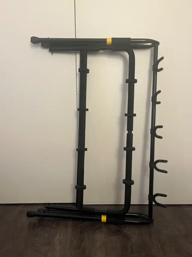 Hercules GS525B 5-Piece Guitar Display Rack — Like New in Guitars in City of Toronto - Image 4