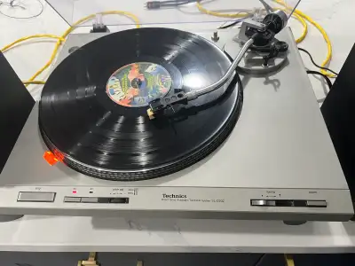 Technics SL-D202 Direct Drive Turntable, View more