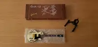 Axe Heaven MJ-101 Mori Junta Gibson Les Paul (autographed)
