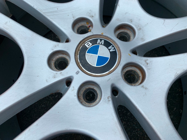 1 X single Front BMW 18X8 style 107 Z4 rim good used cond dans Pneus et jantes  à Delta/Surrey/Langley - Image 3