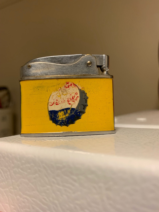 Vintage Pepsi lighter. Rare  in Arts & Collectibles in Regina - Image 2