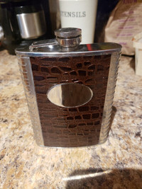 8 oz stainless steel flask