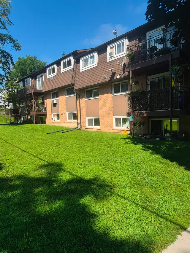TWEED LARGE TWO BEDROOM