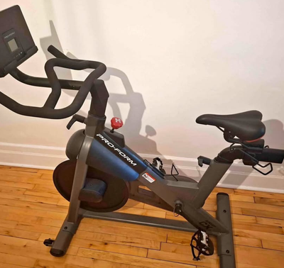 Spinning pro form magnétique silencieux 280$ ferme pas négociabl, View more