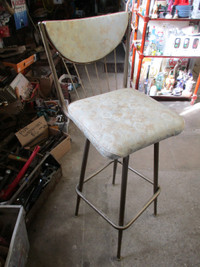 1970s MID CENTURY MODERN METAL & VINYL SWIVEL BAR STOOL $30