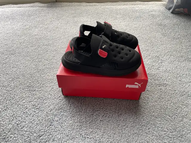 Children’s shoes size 9 in Kids & Youth in Markham / York Region - Image 2