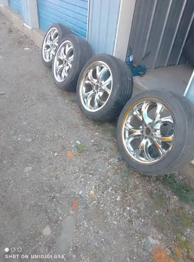 Mag universel 18 pouces avec 2 configuration de log pattern .fit sur presque tout .Les senseur TPMS...