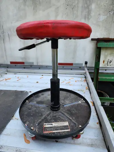 US General Pneumatic Adjustable Roller Automotive Garage Seat, View more