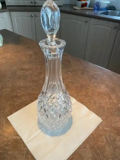 Exquisite Pinball shape solid cut crystal decanter with topper, View more