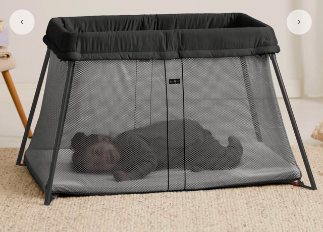 Baby Bjorn – Travel Crib Light / Play yard – black in Cribs in City of Toronto - Image 4