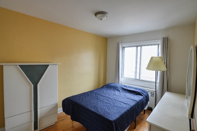 Sunny, spacious & clean 3 1/2 for rent in NDG, close to Concordi dans Locations longue durée  à Ville de Montréal - Image 3