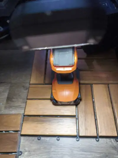 Ridgid Work Light with 2 ah battery , View more