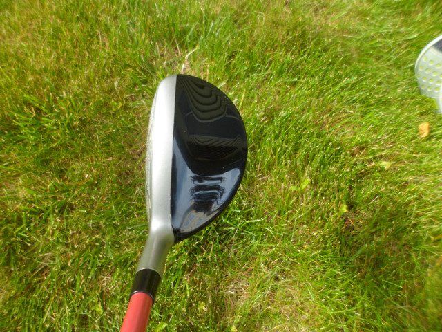 LADIES R/H PING RAPTURE 18 DEGREE HYBRID GOLF CLUB in Golf in Lethbridge - Image 3