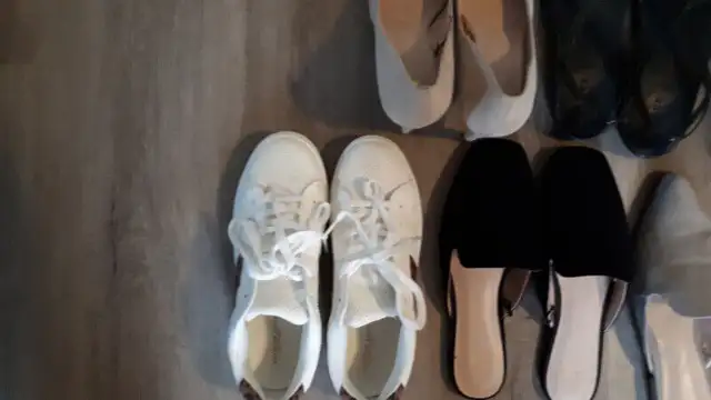 Womens Shoes in Women's - Shoes in Norfolk County - Image 6