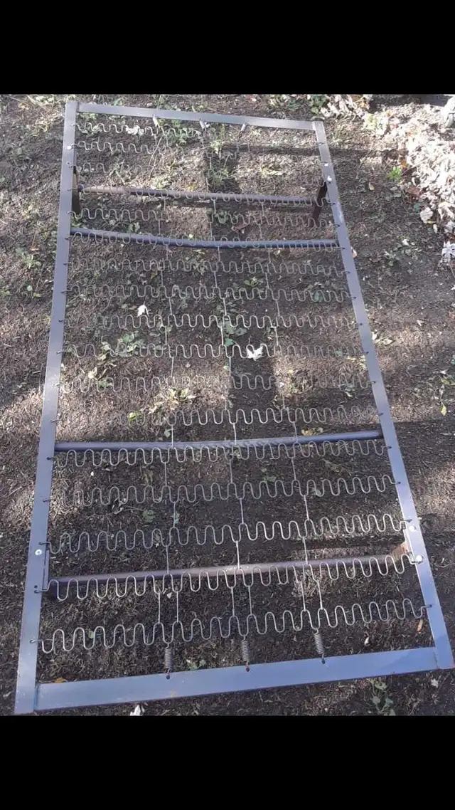 Bedframe, single, double, queen & king  bed frame in Beds & Mattresses in Kingston - Image 7