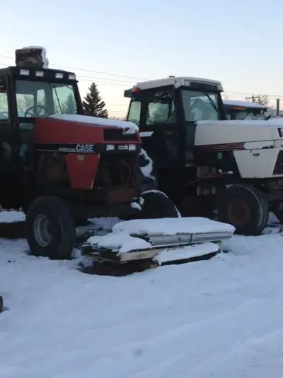 PARTING OUT - PIÈCES USAGÉ CASE / CASE IH / DAVID BROWN Farmall 140 - 970 - 990 - 1070 - 1410 - 1394...