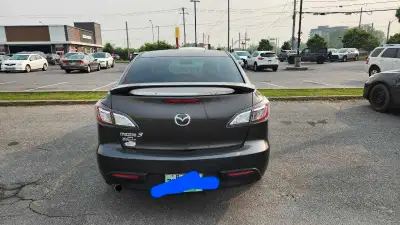 Get behind the wheel of this 2010 Mazda3, a reliable and sporty sedan! This used Mazda3 comes equipp...