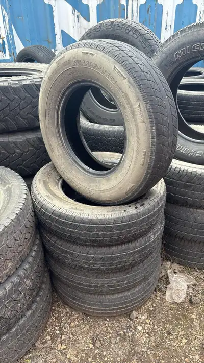 Trailer Tires Rainer ST 205 / 75 R15 113/108 M1 Load Ravaged $250 Please text or call me : mercuryse...