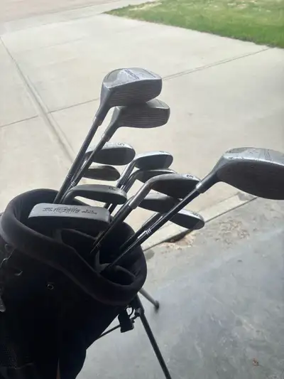 (Right handed) golf clubs, View more