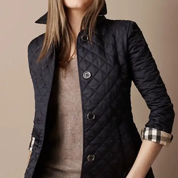 Burberry Brit quilted jacket Size 6 in Women's - Tops & Outerwear in Ottawa - Image 4