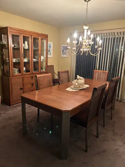 Set de salle à dîner, View more