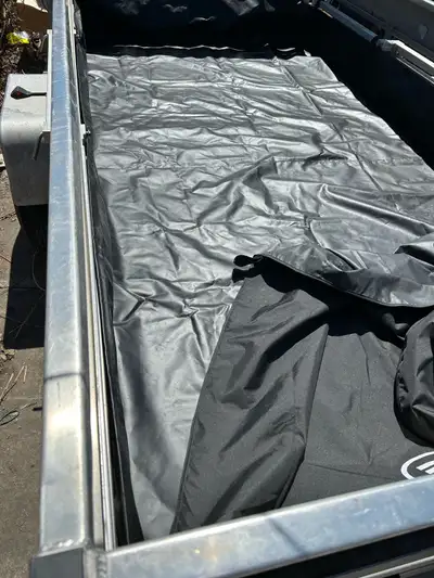 Toile de fond pour remorque apogée 4x8 5x8 5x10 $100 chaque