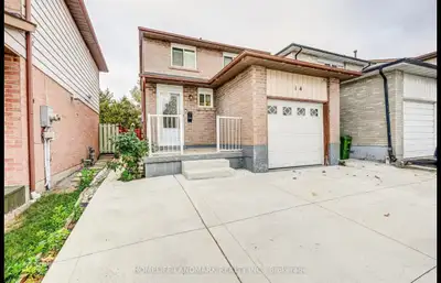 Immediately Available* Available to move in by Feb. Three bedroom detached house for rent at Etobico...