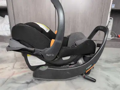 Chicco Keyfit 35 infant car seat and base, View more