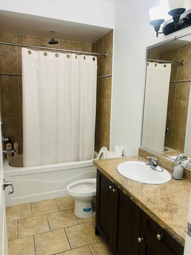 1 Bedroom plus den apartment in Other in Delta/Surrey/Langley - Image 7