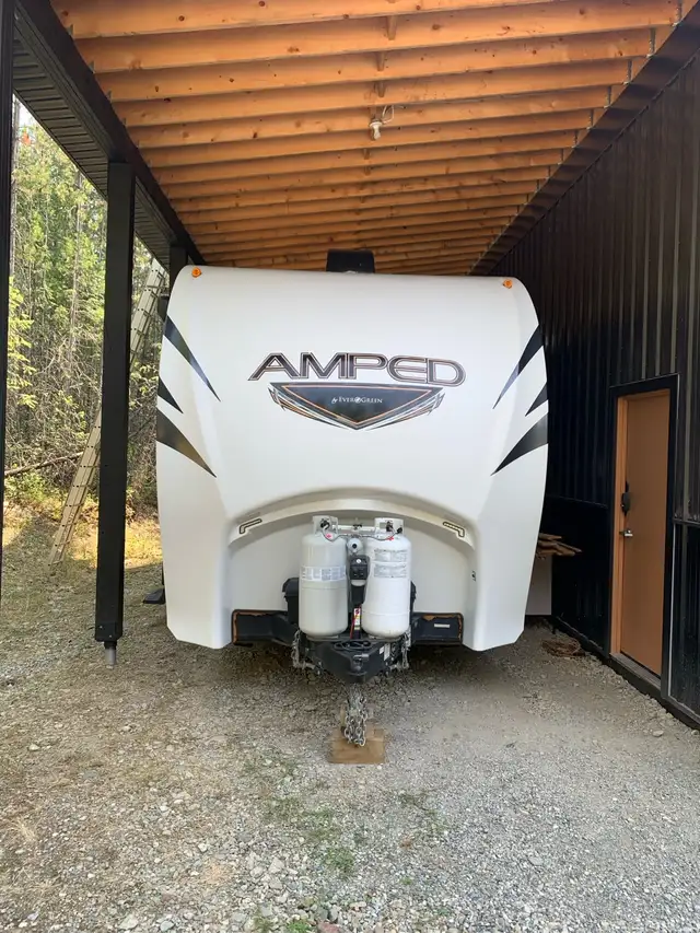 2015 Amped Toy Hauler RV in Travel Trailers & Campers in Cranbrook - Image 10