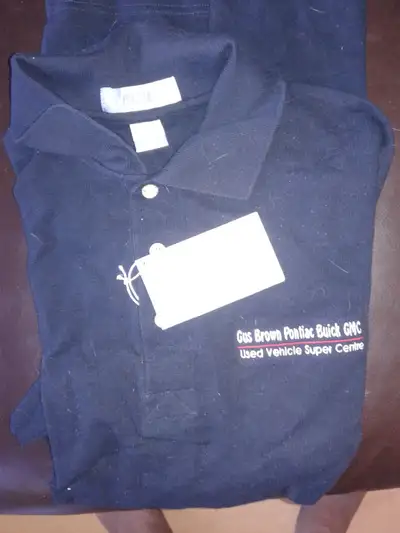 BRAND NEW WITH TAGS. DARK BLUE. EXTRA LARGE.
