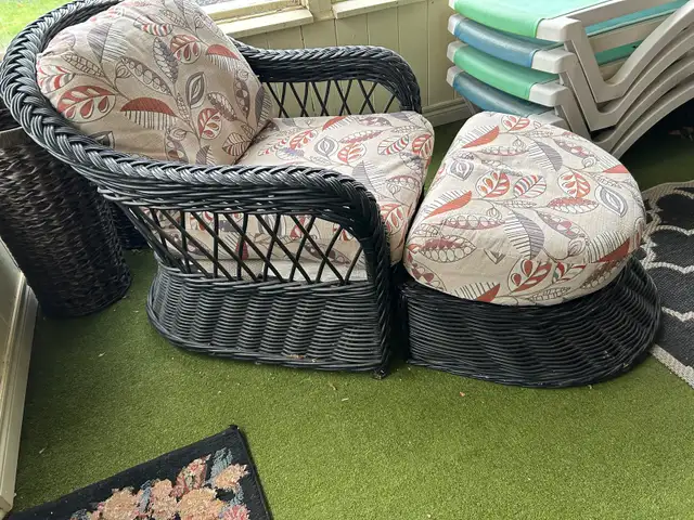 6 piece Real Wicker Set in Couches & Futons in Norfolk County - Image 5