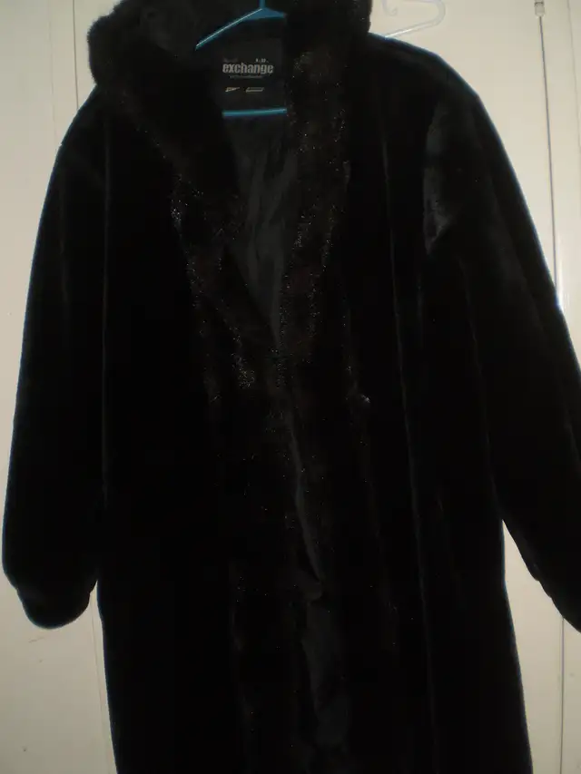 Faux Fur long coat, black. I B Exchange, med in Women's - Tops & Outerwear in London - Image 2