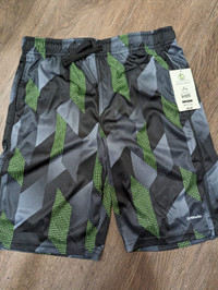 NEW Athletic Works Boys Black &amp; Green Shorts XL 14-16