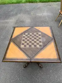 GAMES TABLE COTTAGE