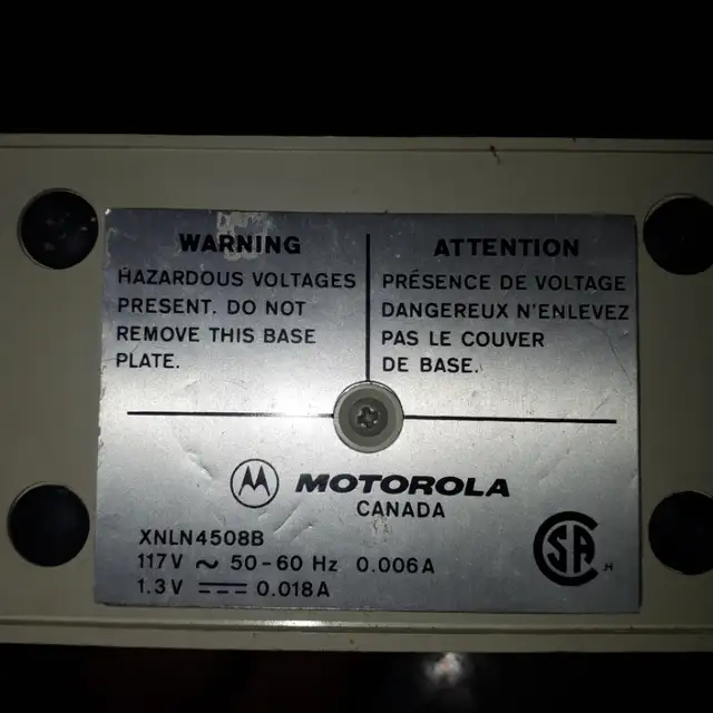 Vintage motorola pager (voice) in Other in Ottawa - Image 6