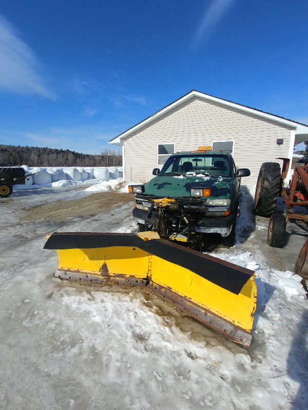 8 Foot V plow in Heavy Trucks in Fredericton